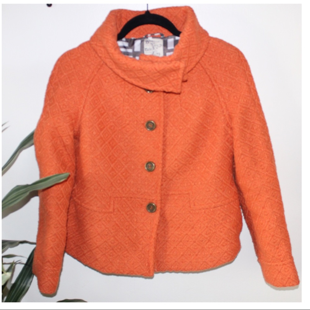 Tulle Orange coat
